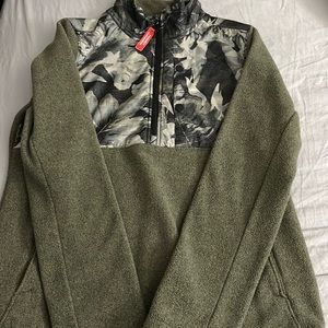 North face medium womens fleece pull over